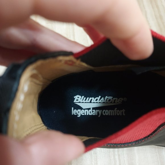 Blundstone Chelsea Black Red Boot - Picture 5 of 8
